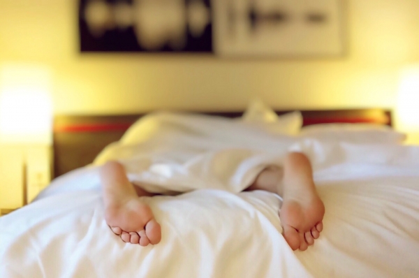 sleeping-1159279_19205a8feae63e4ed